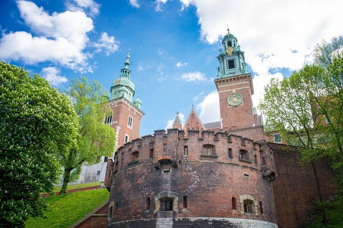 1-Way Prague to Cracow - Private Transfer - Mercedes Benz - up to 7 Passengers - Booking Confirmation