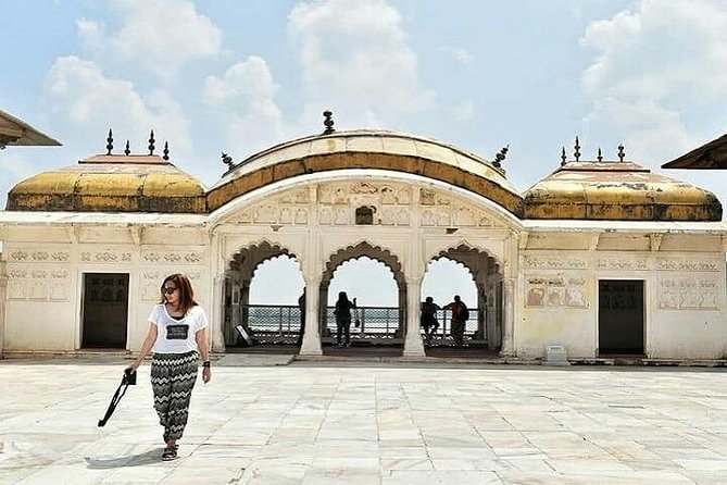 15 Night 17 Days Classic Rajasthan Tour Package - Day 3: Travel to Agra