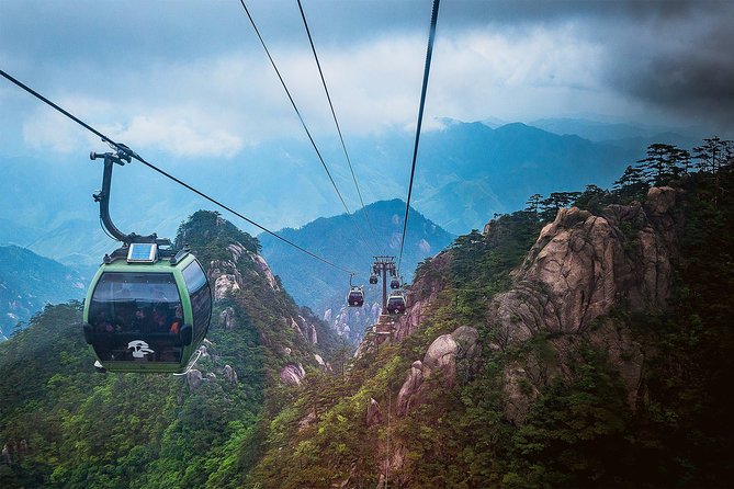 2-Day Private Trip to Huangshan Mountain and Hongcun Village From Beijing - Meals and Dining Options