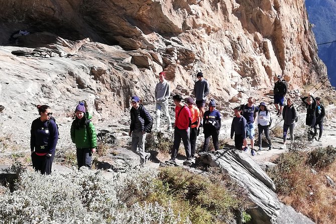 2 Days Tiger Leaping Gorge Hiking Tour by Public Coach - Price and Booking Information