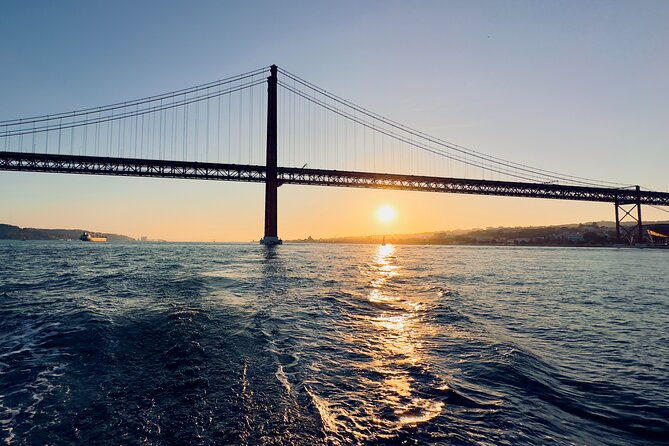2h Sailboat Tour : Discover the Lisbon Riviera - Meeting Point Information