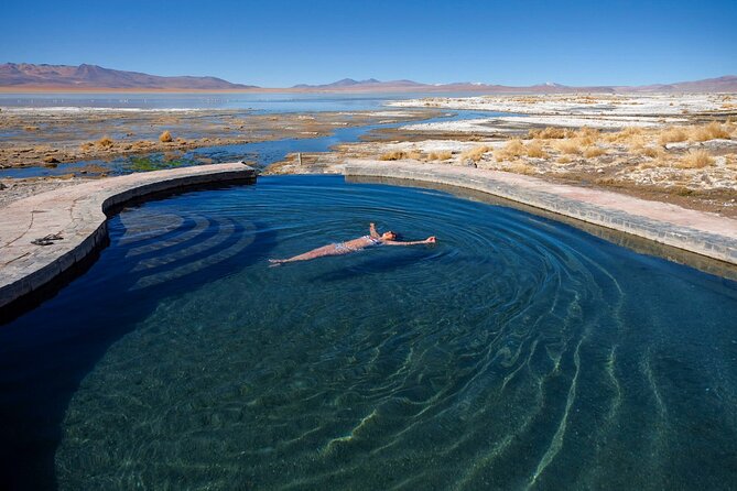 3-Days and 2-Nights Tour Salar Uyuni Ending in Atacama Chile - Maximum Travelers and Accessibility