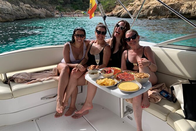 4 Hour Yacht Excursion in Mallorca El Blade - The Sum Up
