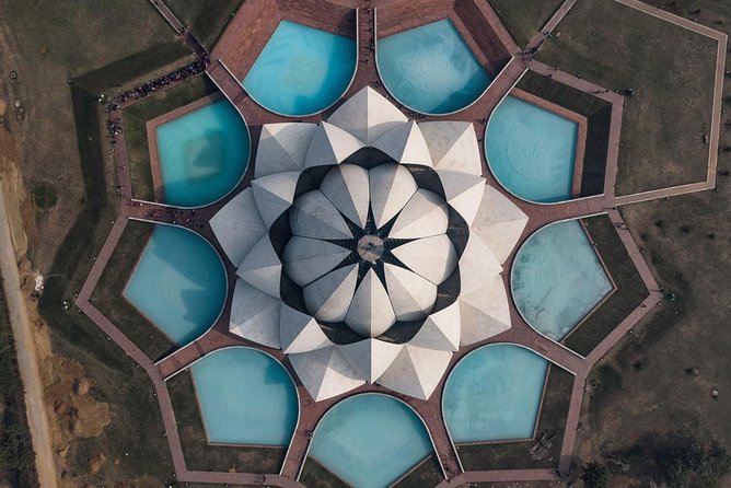 6 Hours: Delhi Temples and Spiritual Sites Tour - Spiritual Sites Exploration