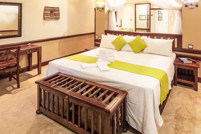 8 Nights Kalahari | Okavango Delta | Kalahari | Chobe & Victoria Falls - Private and Personalized Tours