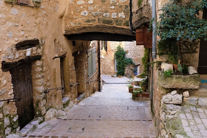 A Breeze of Provence - With Tour Company Recommended by Rick Steves - Important Considerations
