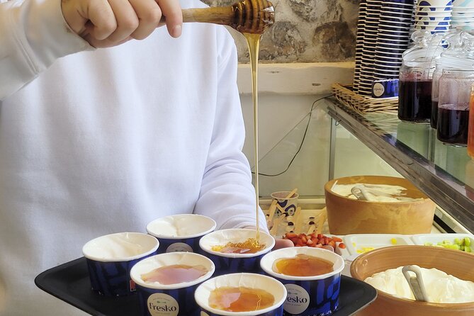 Acropolis Hill & Parthenon Mythology Treasure Hunt With Gifts - App Download and Narratives