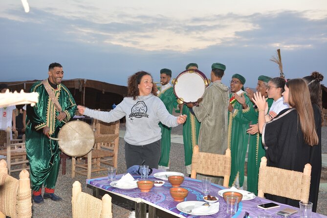 Agafay Desert Dinner and Sunset With Spectacle - Dinner Experience Highlights