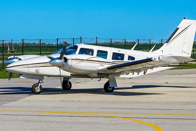 Airplane Transfer Between Ratmalana Airport (Rml) and Mattala Airport (Hri) - Pickup and Drop-off Location