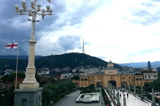 All-Inclusive.Tour to Georgia for 4 Days: Borjomi, Akhaltsikhe, Vardzia - Guide and Excursions