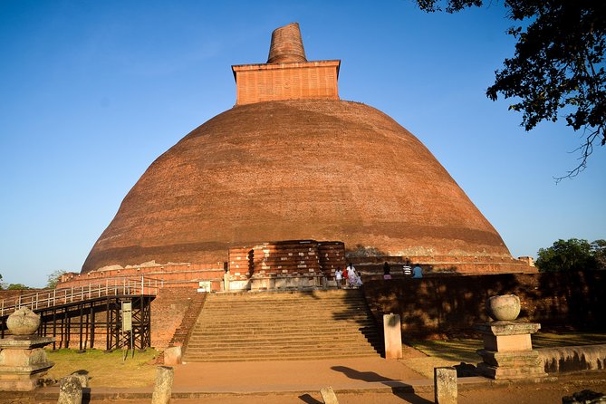 Anuradhapura And Aukana All Inclusive Day Tour From Negombo - Frequently Asked Questions