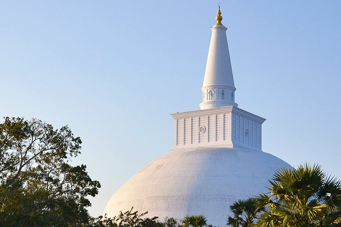 Anuradhapura And Aukana All Inclusive Day Tour From Polonnaruwa - Accessibility and Important Notes