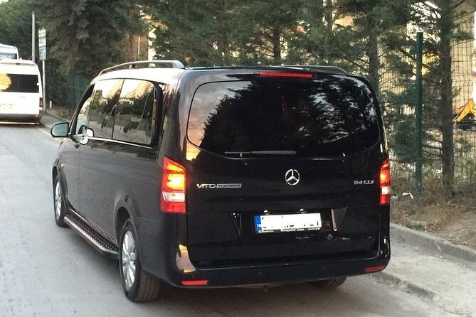 Arrival Private Transfer Santiago De Compostela Airport to City Center by Minivan - Price and Booking