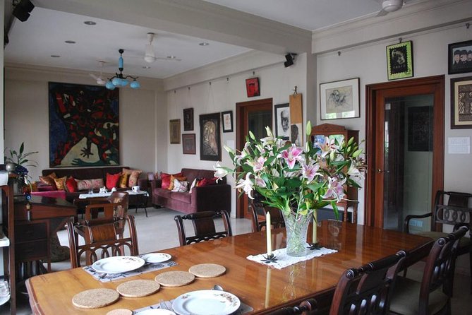 Authentic Parsi Home-dining in Nana Chowk - Dining Experience Highlights