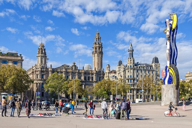 Barcelona Gothic Quarter: Walking Tour With Audio Guide on App - Tour Experience Highlights