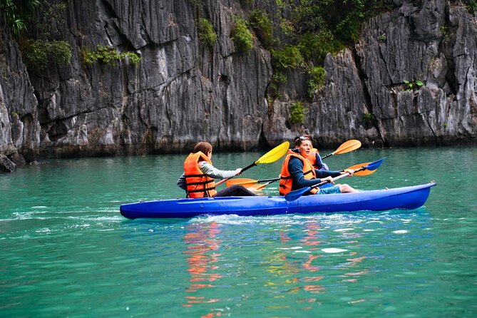 Best Vietnam Tours Package 12 Days and 11 Nights - Day 6: Hanoi - Hue