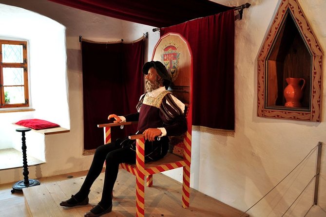 Castles & Wine Tour - Wine Tasting Experience