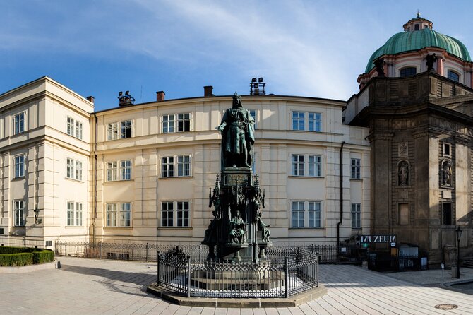 Charles Bridge Sightseeing Tour With Online Quiz - Pricing and Booking Details