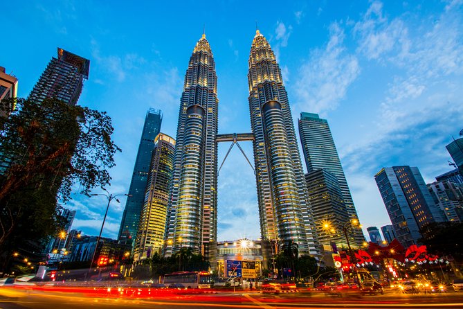 *Chauffeur: Kuala Lumpur to Singapore Car Transfer - Vehicle Options