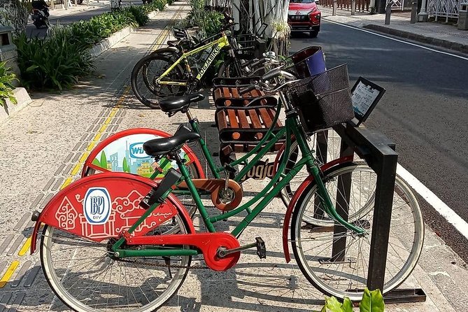 City Cycling Tour in Yogyakarta With English/Italian/French Guide - Cancellation Policy