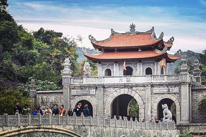 Classic Hoa Lu Tam Coc One Day Tour Depart From Hanoi Old Quarter - Directions