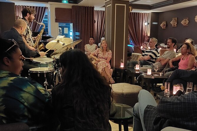 Cocktails and Jazz Night in Paris - Meeting Point Specifics