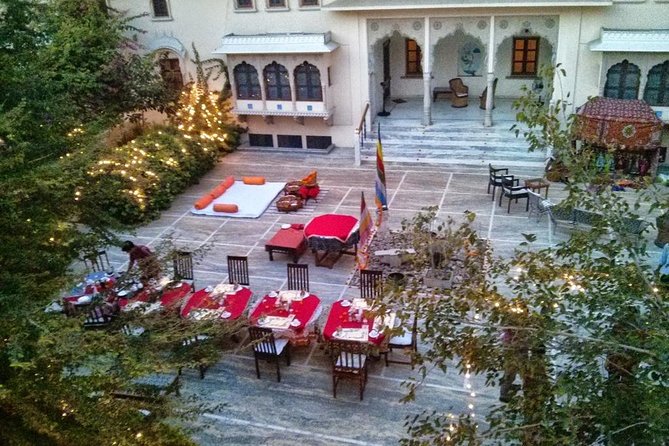 Cooking Class With Lunch or Dinner at Dera Mandawa - Jaipur
