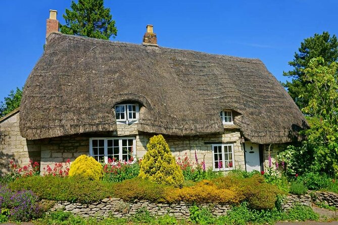 Cotswolds Countryside Tour by Coach: Villages, Views, and Lunch - Model Village Visit