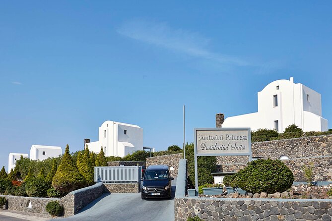Couples' Massage With Dinner, Day Access to Pool, Wine & Fruits - Transportation: Getting There