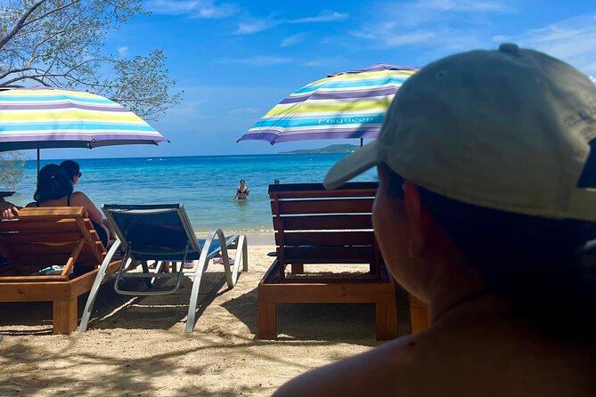 Daniel Johnson Monkey and Sloth Sanctuary and Beach in Roatan - Location and Details