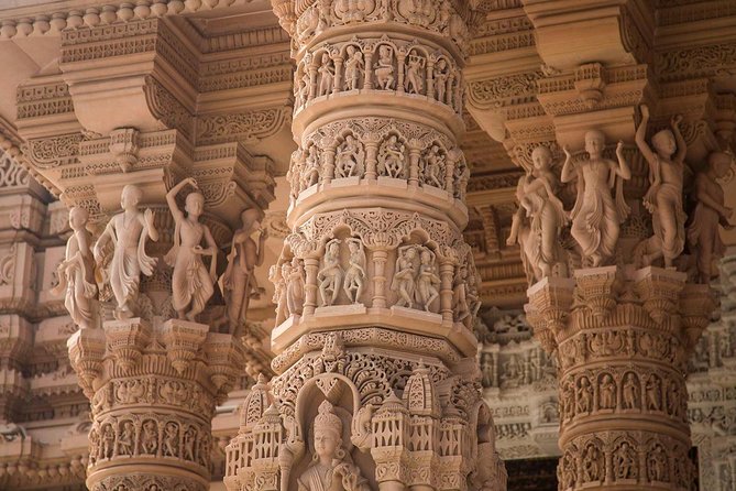 Delhi Akshardham Temple Tour With Exhibition and Water Show - Accessibility Information
