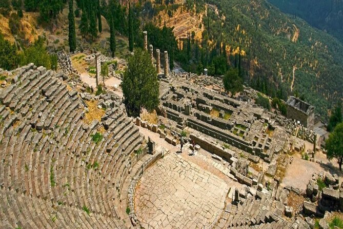 Delphi Tour: Delphi & Arachova Full Day Private Tour &Audio Tour - Private Transportation