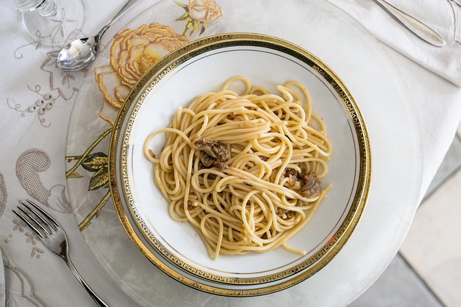 Dining Experience at a Locals Home in Castellammare Del Golfo With Show Cooking - Frequently Asked Questions