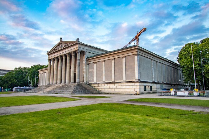 Discover Munich'S Most Photogenic Spots With a Local - Parks and Gardens: Natures Beauty