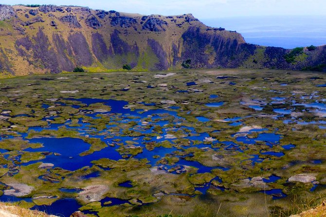 Discover the Mystical Easter Island and Its Famous Gigantic Stone Statues - Exploring the Islands Mystique
