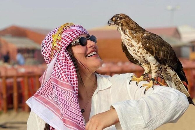 Dubai Evening Desert Safari Tour With Hotel Transfer & Live BBQ - Food and Dining