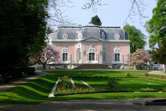 DUSseldorf Departure Private Transfers From DUSseldorf to Airport DUS - Price and Booking Options