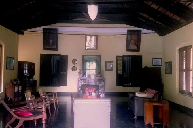 Experience a Traditional Nair Household During a Homecooked Meal With Locals - Host Usha and Local Cuisine