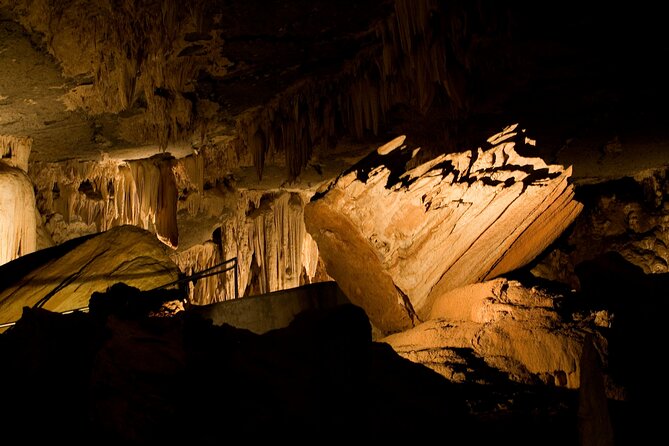 Explore Al Hoota Cave, Misfat Al Abriyeen and Bait Al Safa | 4 Hours Trip - Health and Safety Tips