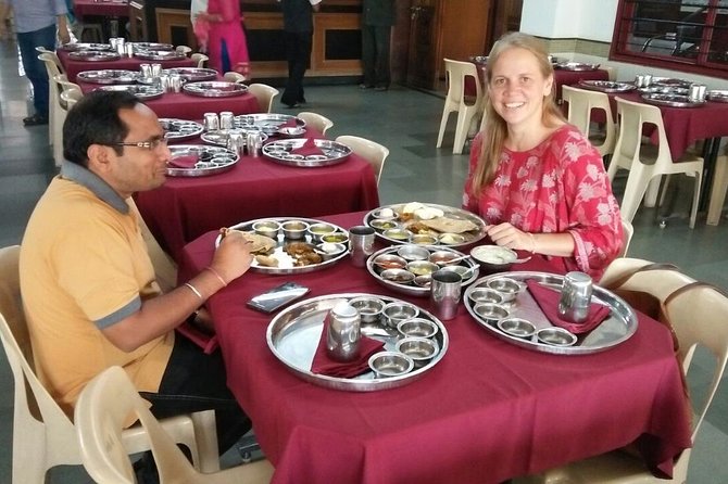 Explore Pune in a Day - Memorable Souvenir Shopping