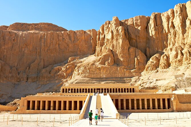 From Hurghada: Luxor Queens Valley Tour With Lunch & Transfer - Accessibility & Restrictions