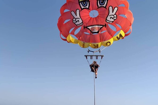 From Hurghada: Parasailing With Transfer - Operator and Group Size