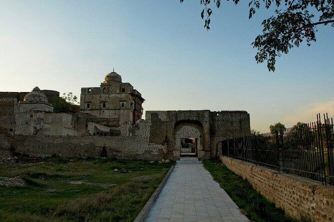 From Islamabad: Khewra Salt Mine, Kallar Kahar & Katas Raj Temple Day Trip - Accessibility