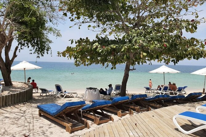 Full-Day in Isla Del Encanto With Lunch and Transfer to the Pier - Itinerary Overview