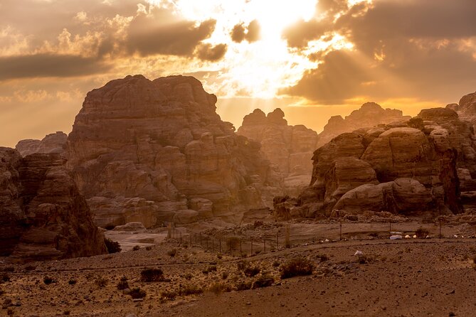 Full Day Private Hiking Tour in Wadi Rum Mountain With Lunch - Price and Cancellation Policy