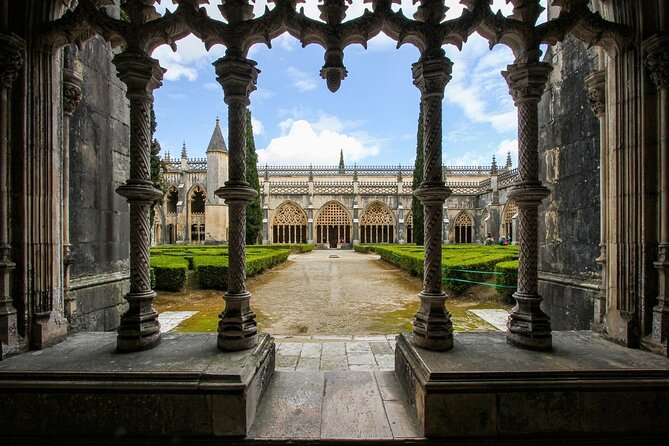 Full-Day Private Tour Fatima, Batalha, and Obidos - What To Expect