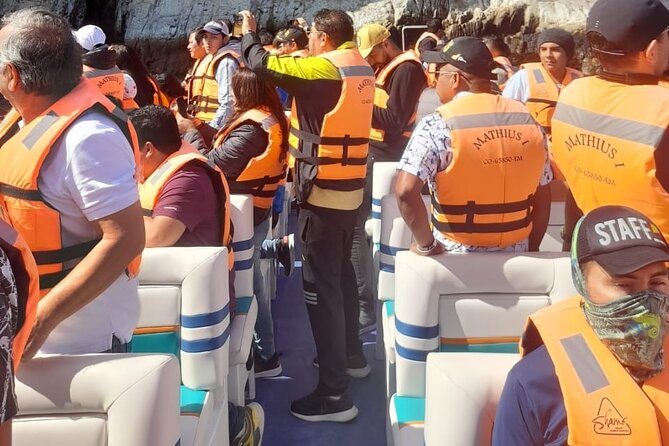 Full Day Tour in Ballestas Islands Ica Huacachina From Paracas - What to Bring