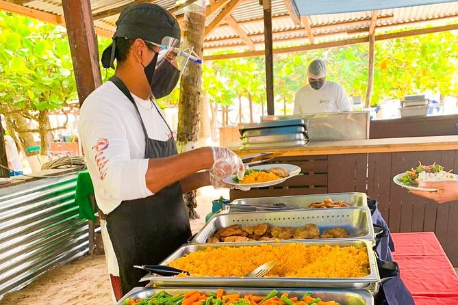 Full Day Tour to Isla Tortuga From Guanacaste - Food and Beverages Provided