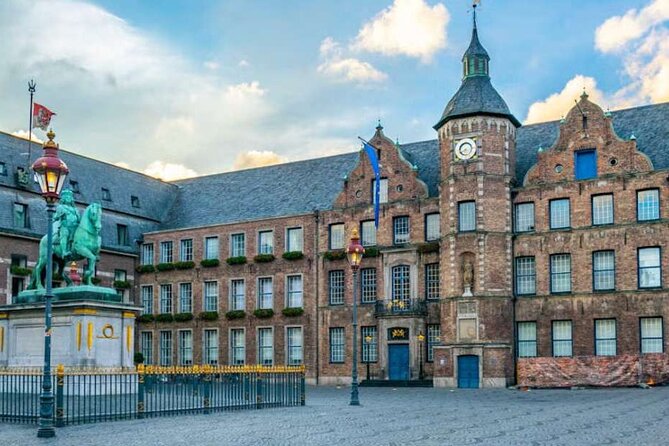 Germany: Cologne to Düsseldorf Train Tour - Meeting Details