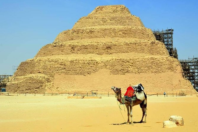 Giza Pyramids, Sphinx, Memphis and Sakkara - Guided Tour Experience